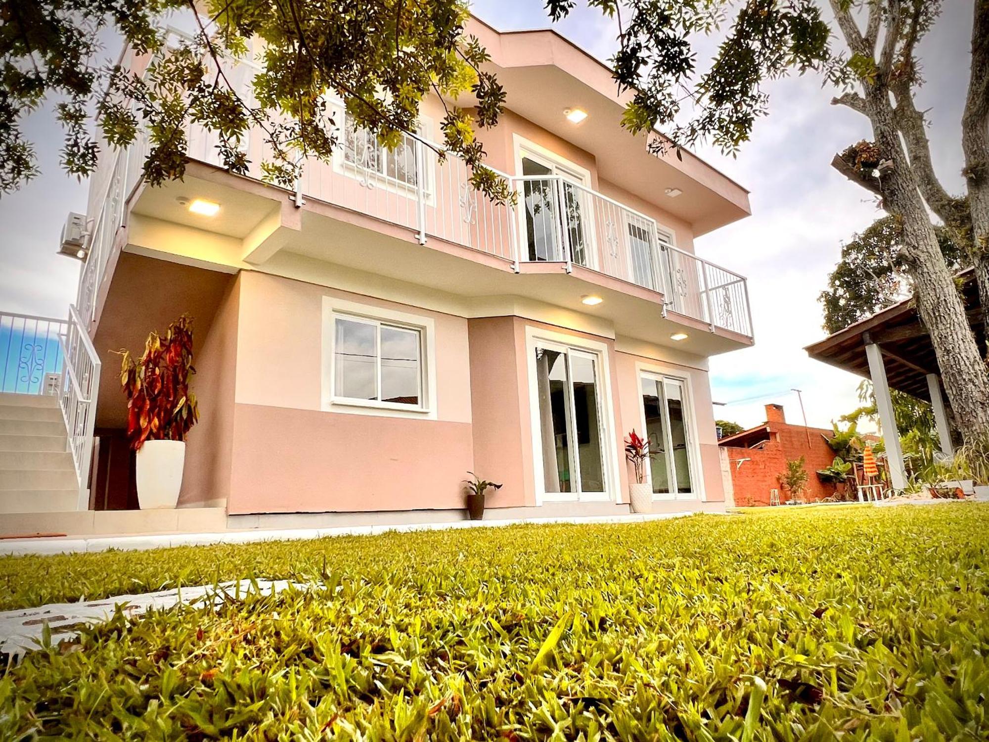 Hermanos Residencial Apartamento